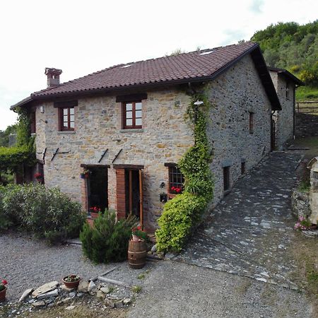 Casa Vacanze La Casala Apartamento Fivizzano Exterior foto