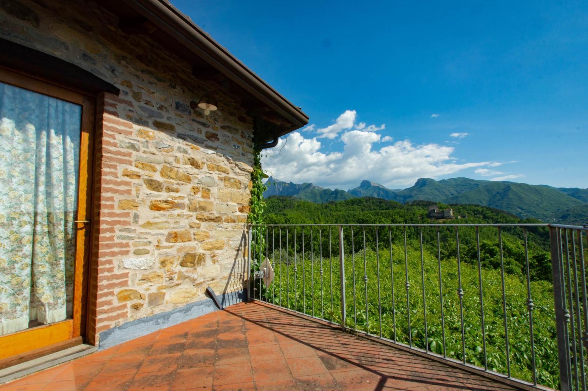 Casa Vacanze La Casala Apartamento Fivizzano Exterior foto
