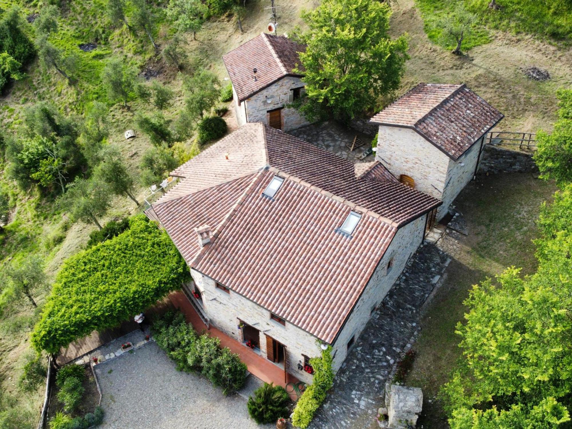 Casa Vacanze La Casala Apartamento Fivizzano Exterior foto
